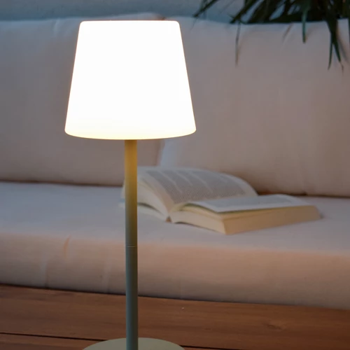 Lucide TYON - Lampe de table Rechargeable Intérieur/Extérieur - Batterie/Piles - LED Dim. - 1x2W 2700K - IP65 - Vert - ambiance 1
